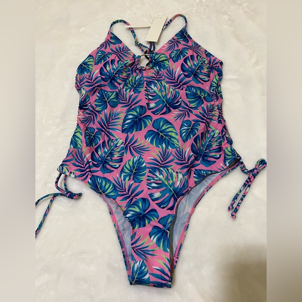 🆕 multi color bathing suit.